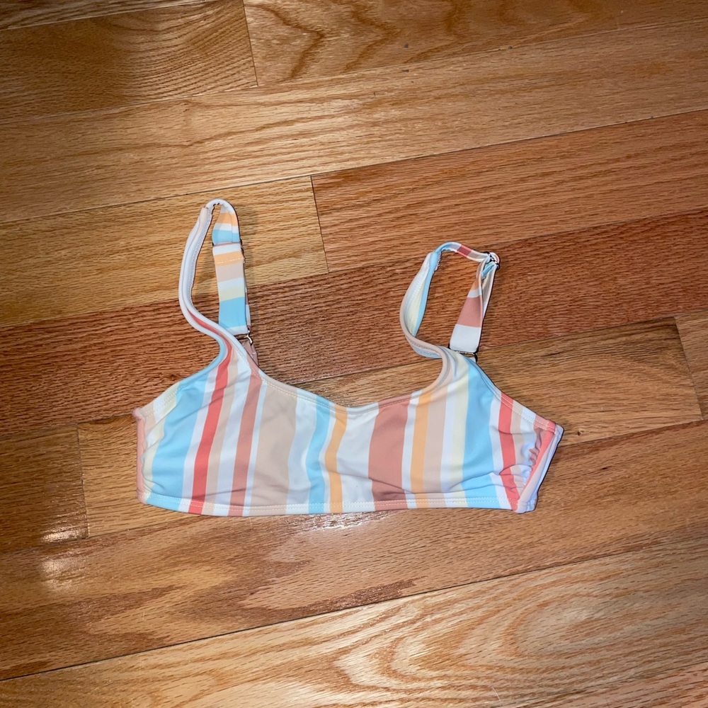 Womens/Juniors size small swim top